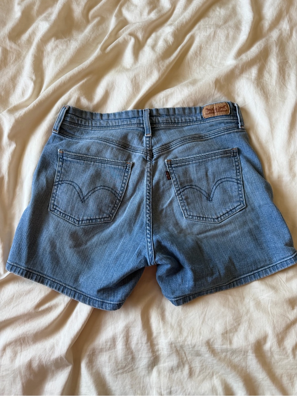 Levi’s Blue Denim Shorts Size 4